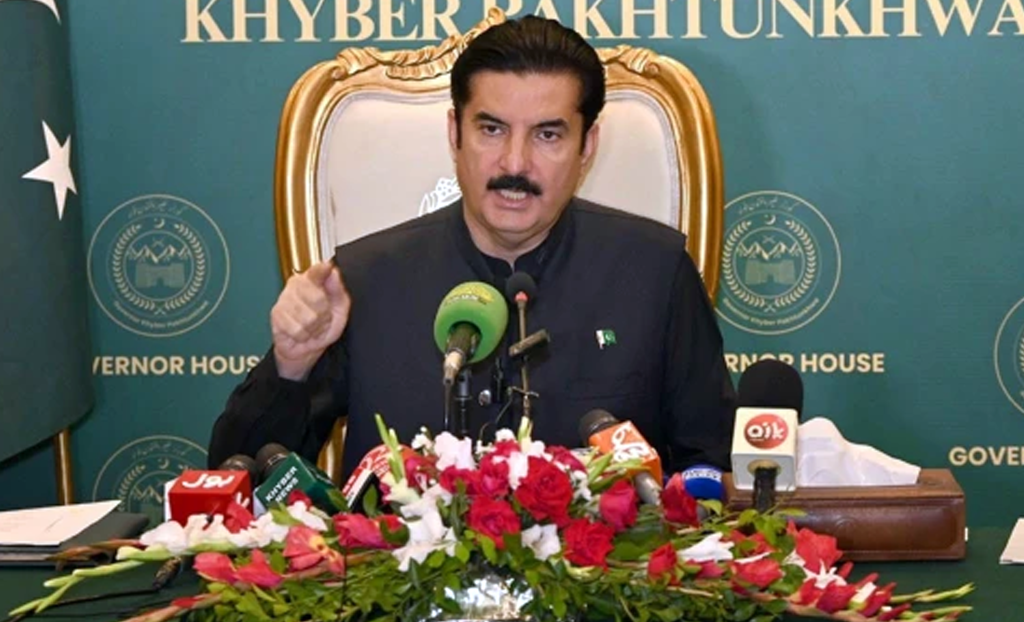 گورنر کےپی کے